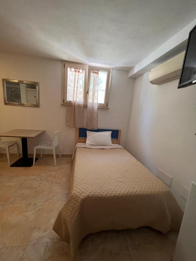 Готель Rena Bianca House Порто-Торрес Екстер'єр фото