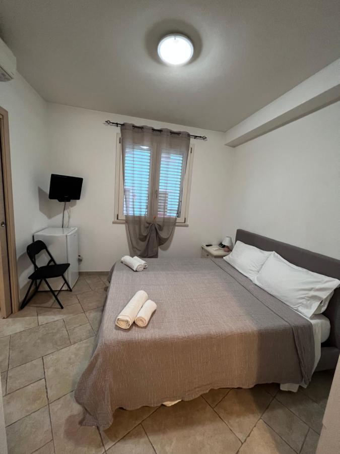 Готель Rena Bianca House Порто-Торрес Екстер'єр фото
