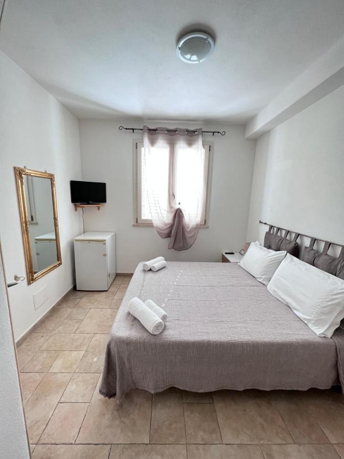 Готель Rena Bianca House Порто-Торрес Екстер'єр фото